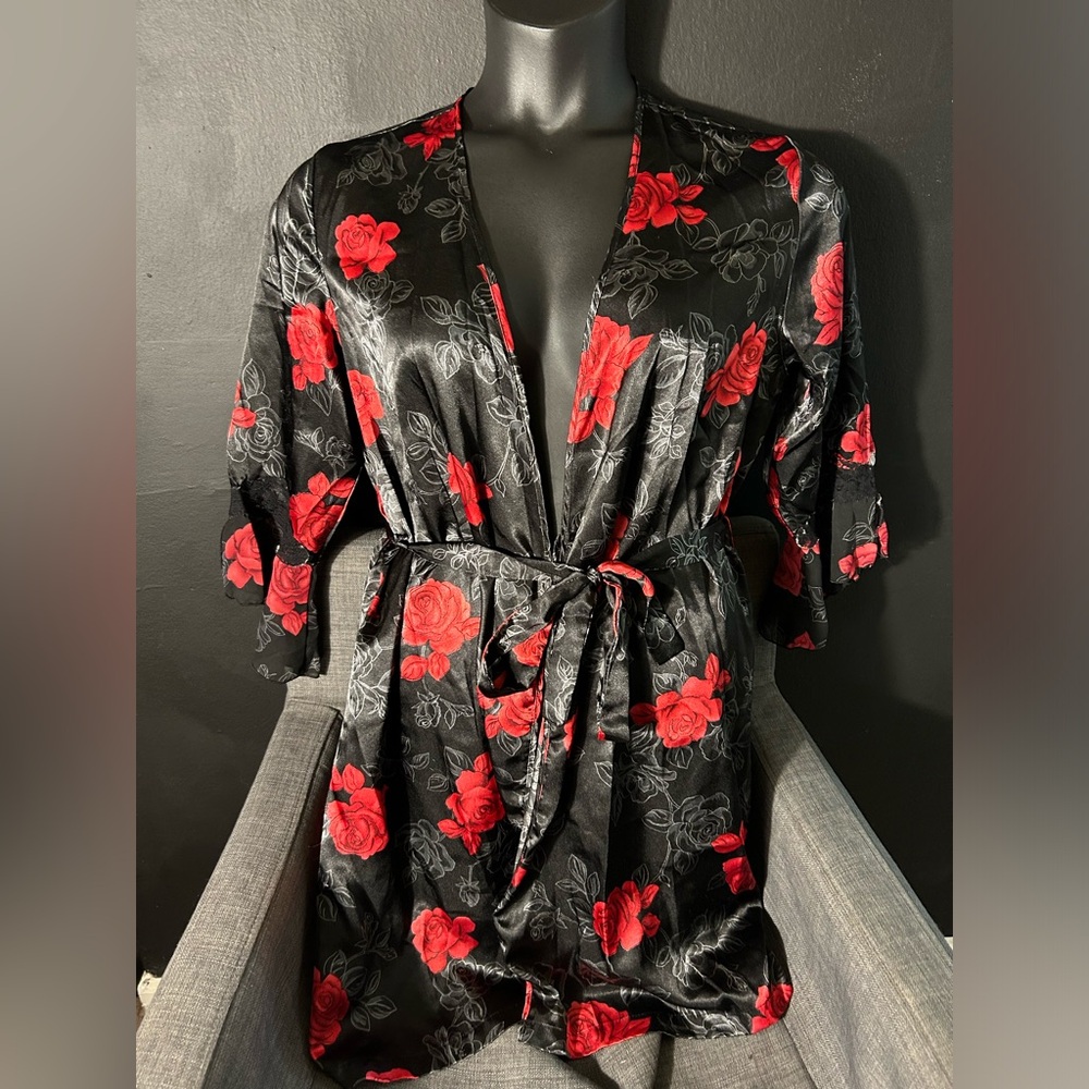 Floral Satin Kimono Robe - Black and Red